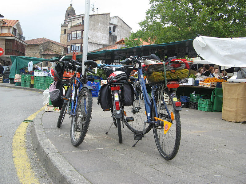 Paseuco en bici por Cabezón de la Sal